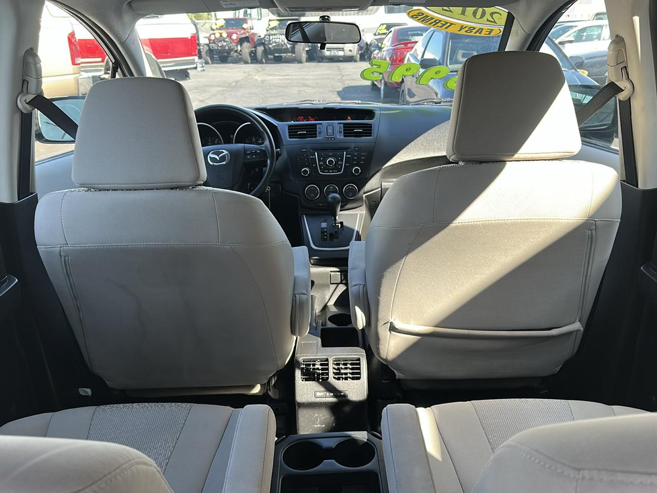 Mazda MAZDA5 Sport 2012