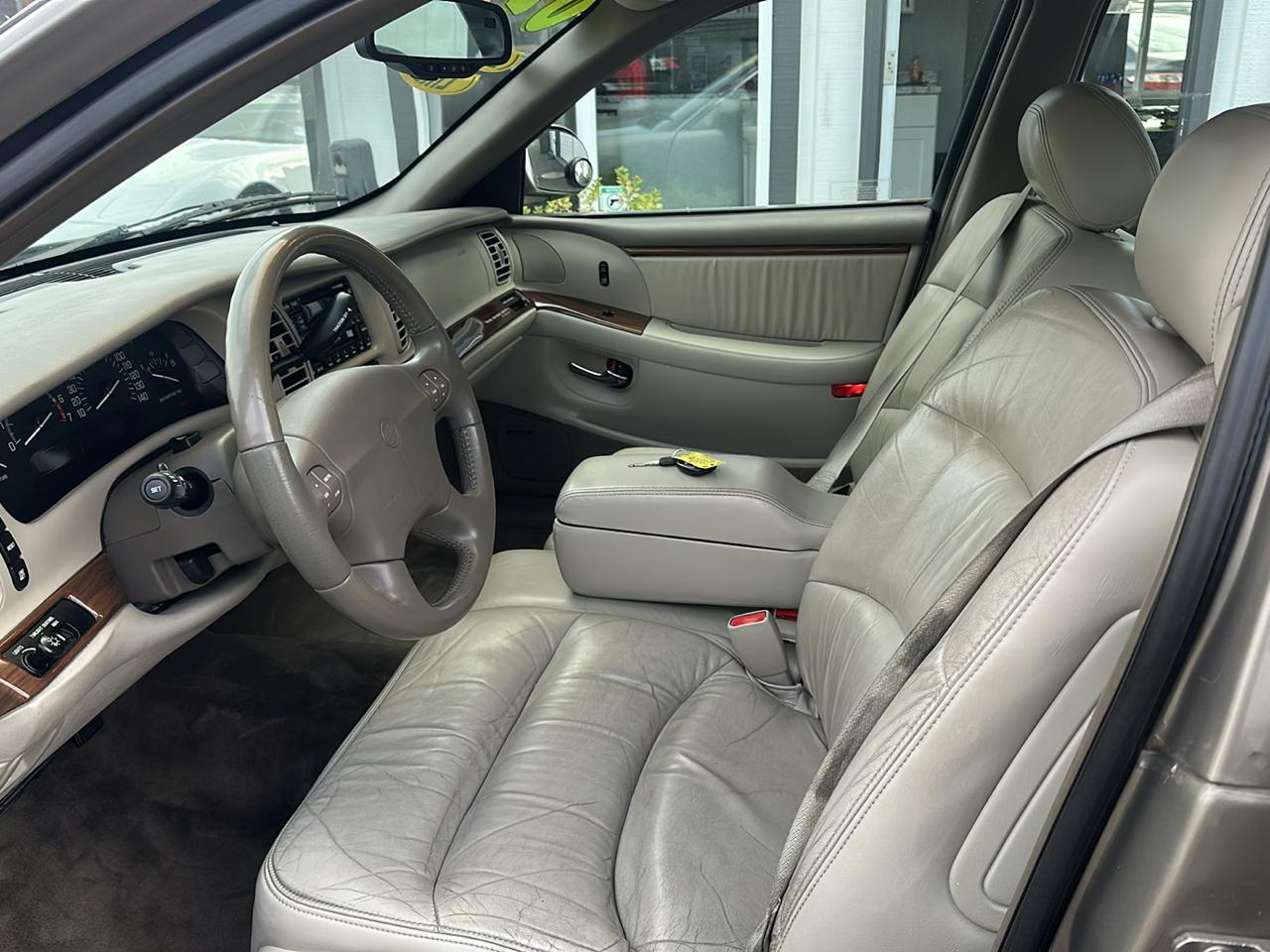 Buick Park Avenue Ultra 2002