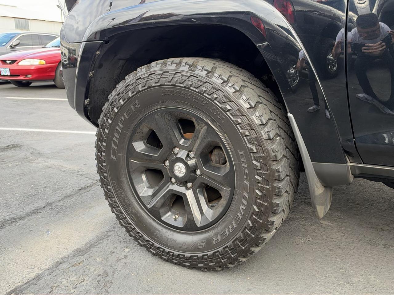 Toyota 4Runner SR5 4WD 2015
