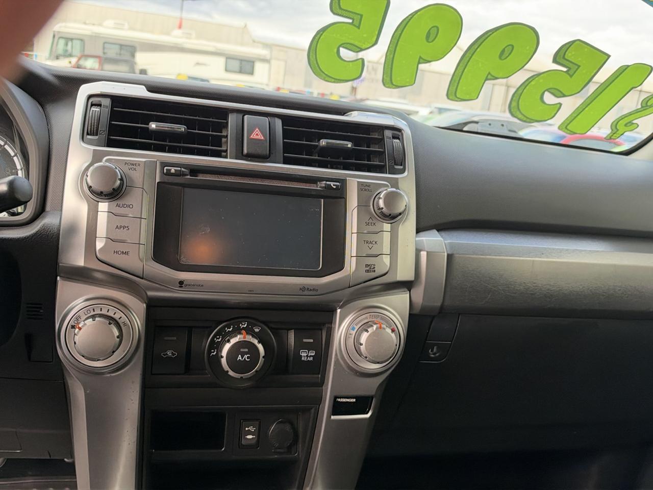 Toyota 4Runner SR5 4WD 2015