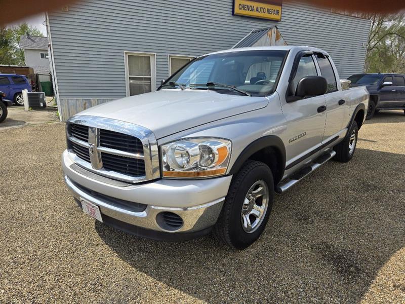 Dodge Ram 1500 ST Quad Cab 2WD 2006