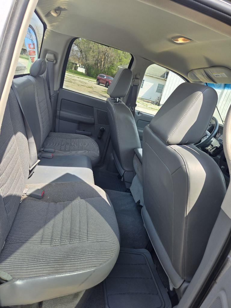 Dodge Ram 1500 ST Quad Cab 2WD 2006