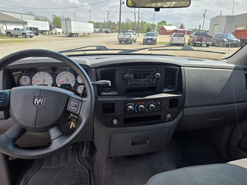 Dodge Ram 1500 ST Quad Cab 2WD 2006