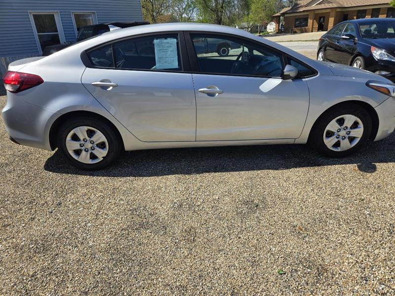 Kia Forte LX 6A 2017