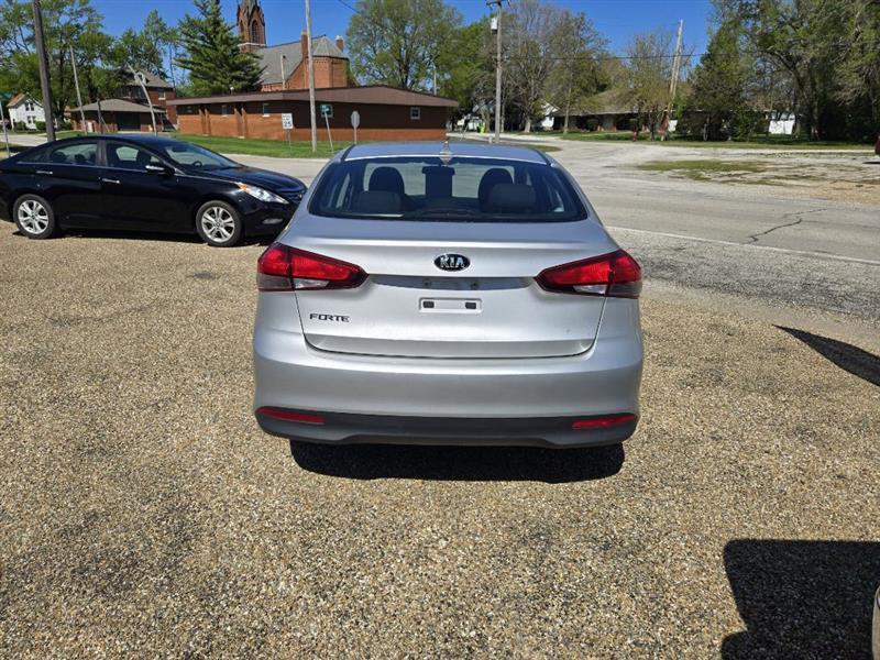 Kia Forte LX 6A 2017