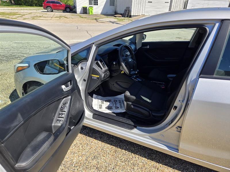 Kia Forte LX 6A 2017