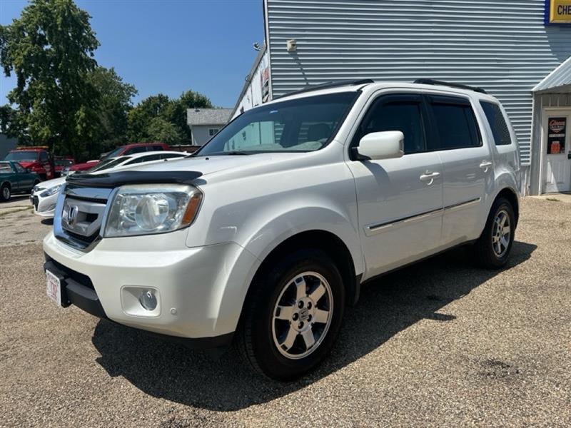 2011 Honda Pilot Touring 2WD 5-Spd AT with DVD