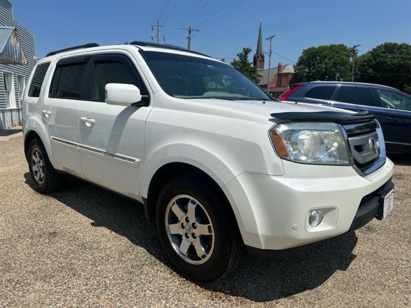 Honda Pilot Touring 2WD 5-Spd AT with DVD 2011