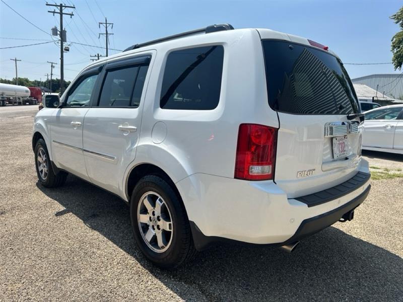 Honda Pilot Touring 2WD 5-Spd AT with DVD 2011