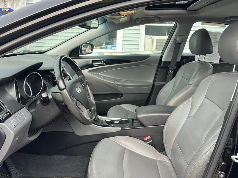 Hyundai Sonata Limited 2.4L 2011