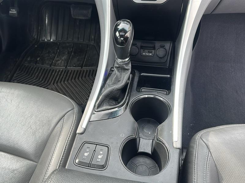 Hyundai Sonata Limited 2.4L 2011