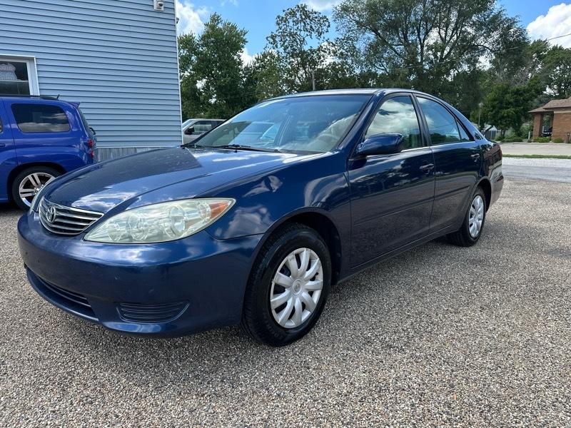 Toyota Camry LE 2005