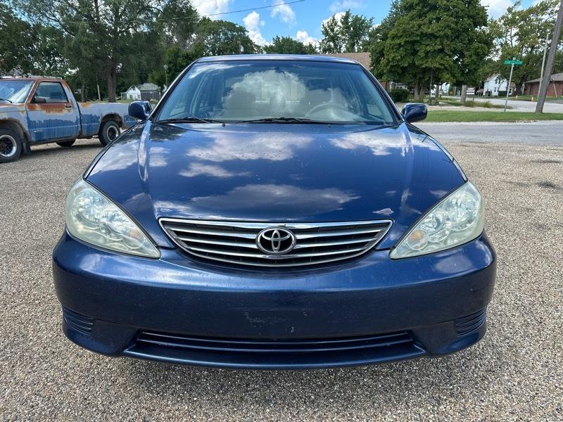 Toyota Camry LE 2005