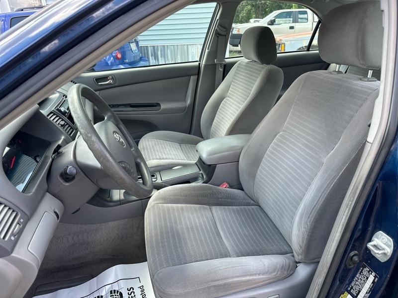 Toyota Camry LE 2005