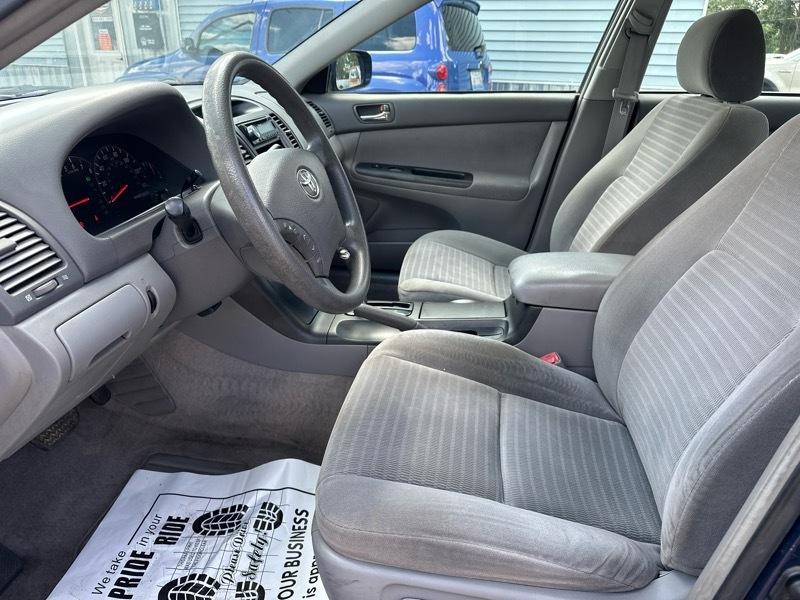 Toyota Camry LE 2005