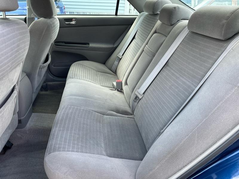 Toyota Camry LE 2005
