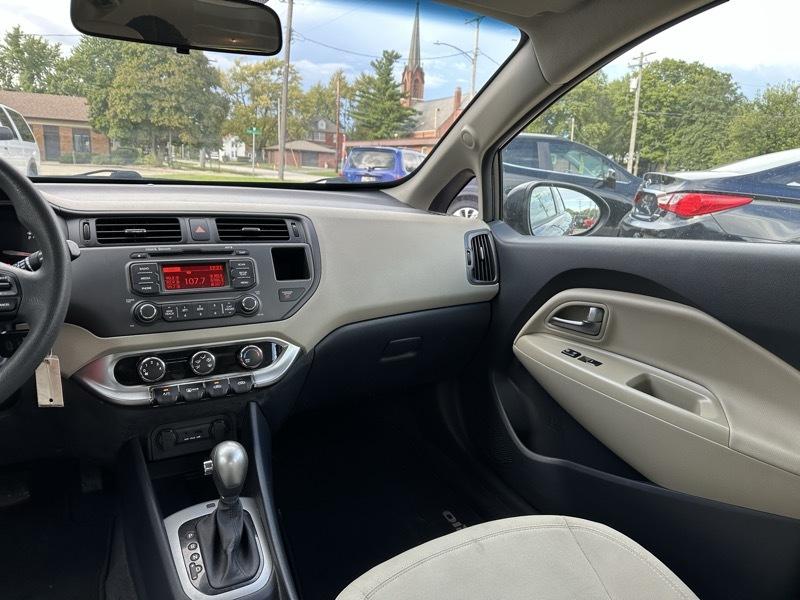 Kia Rio5 EX 2013
