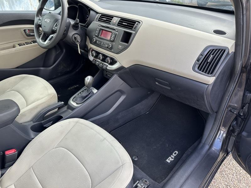 Kia Rio5 EX 2013