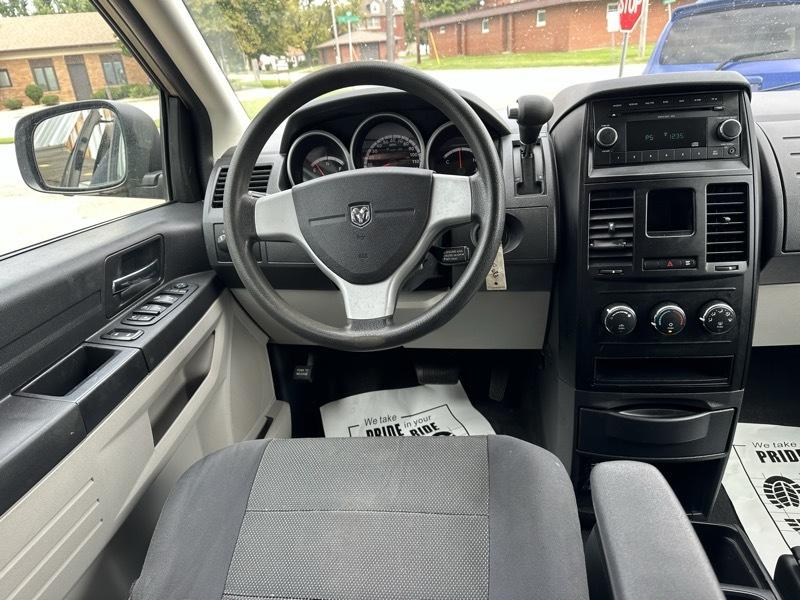 Dodge Grand Caravan SE 2009
