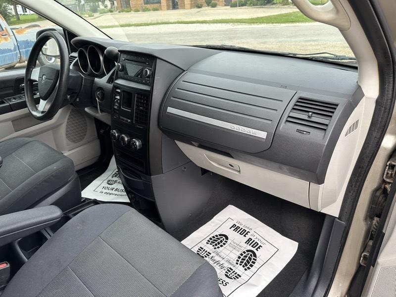 Dodge Grand Caravan SE 2009