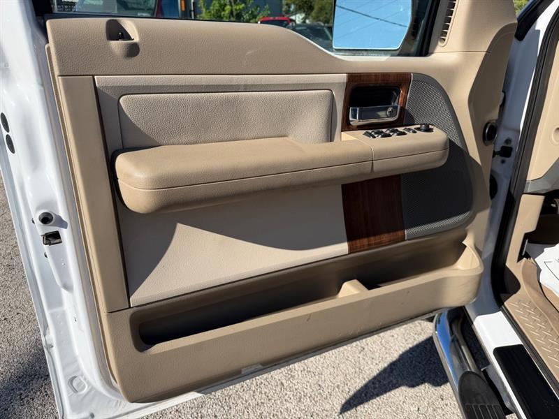 Ford F-150 Lariat SuperCab 4WD 2004