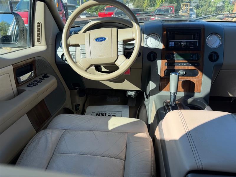 Ford F-150 Lariat SuperCab 4WD 2004
