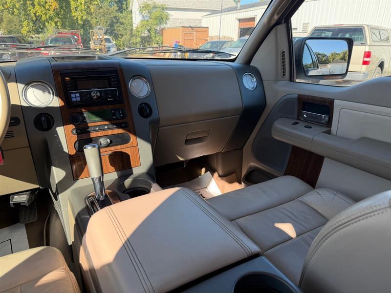 Ford F-150 Lariat SuperCab 4WD 2004