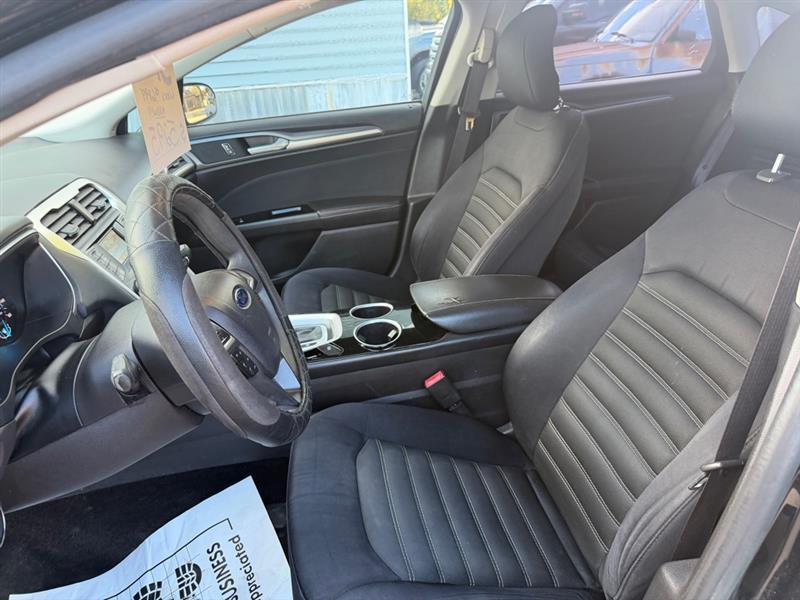 Ford Fusion SE 2014