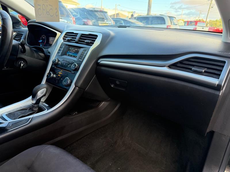 Ford Fusion SE 2014