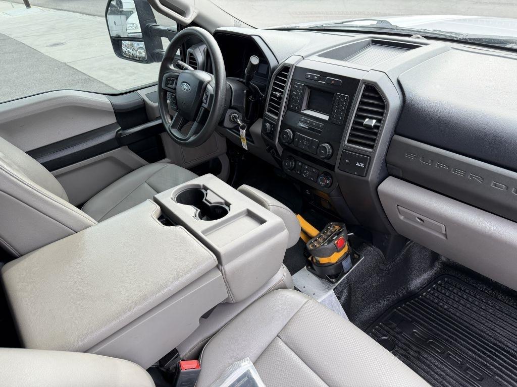 Ford F-550 Regular Cab DRW 4WD 2020