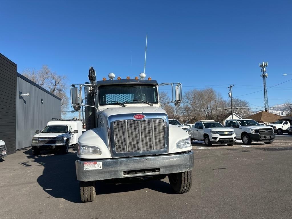 Peterbilt 337  2016
