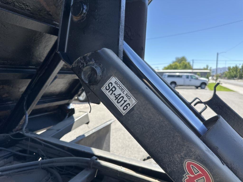 International CV515  2020