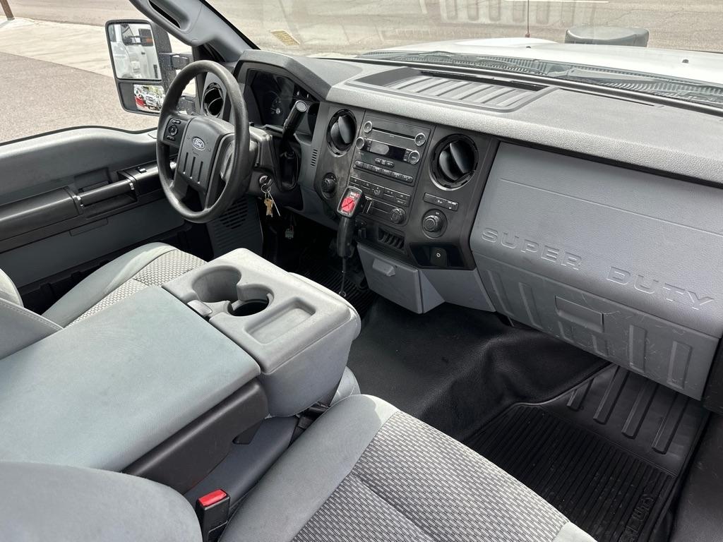 Ford F-250 SD XL Reg. Cab 4WD 2011