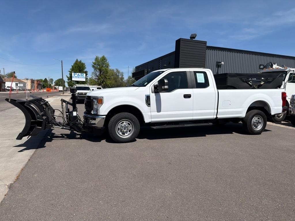 Ford F-250 SD XL SuperCab 4WD 2022