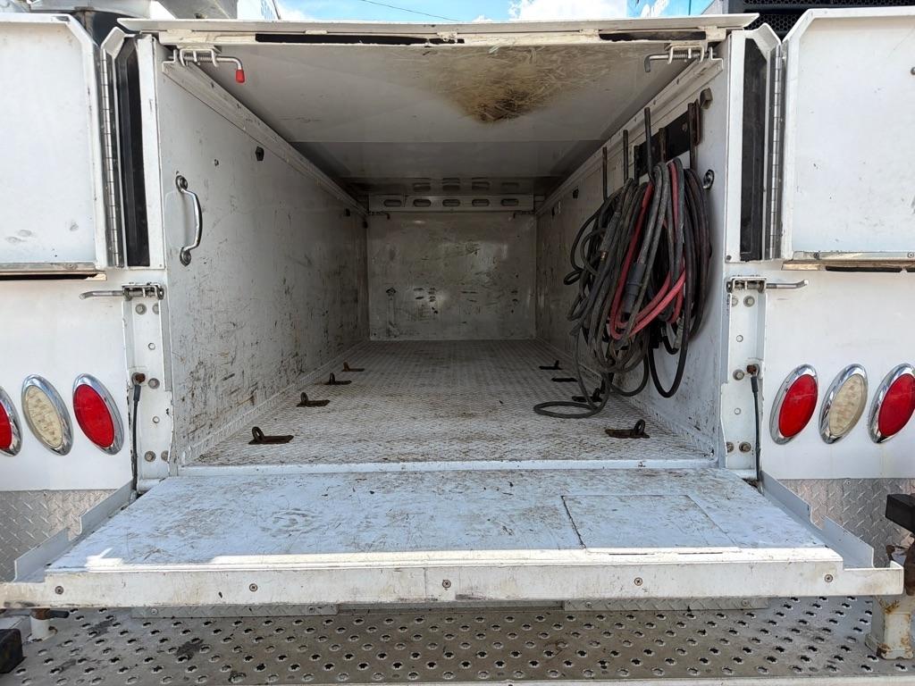 Ford F-550 SuperCab DRW 4WD 2019