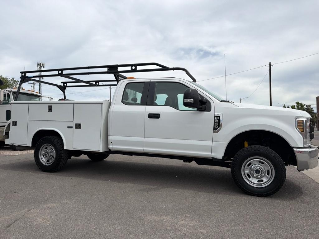 Ford F-250 SD XL SuperCab 4WD 2018