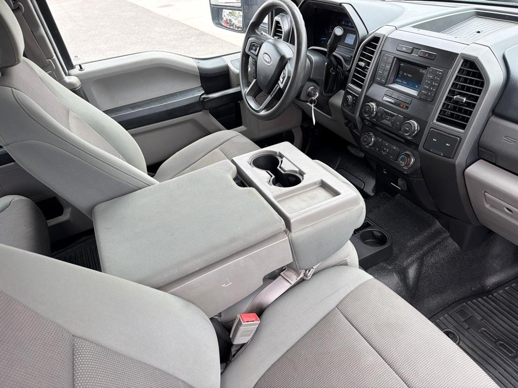 Ford F-250 SD XL SuperCab 4WD 2018