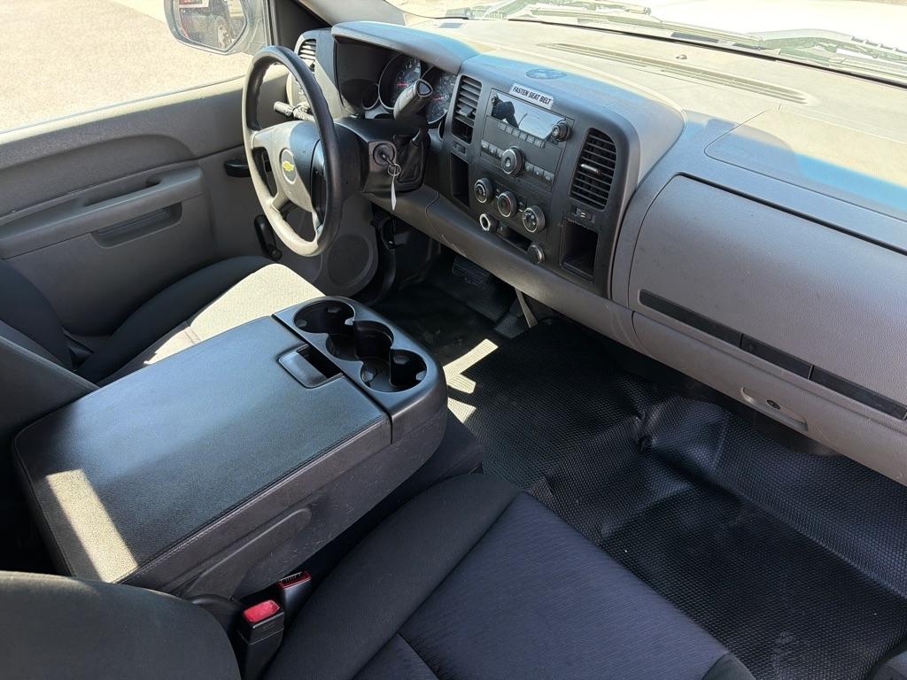 Chevrolet Silverado 1500 Work Truck 2WD 2011