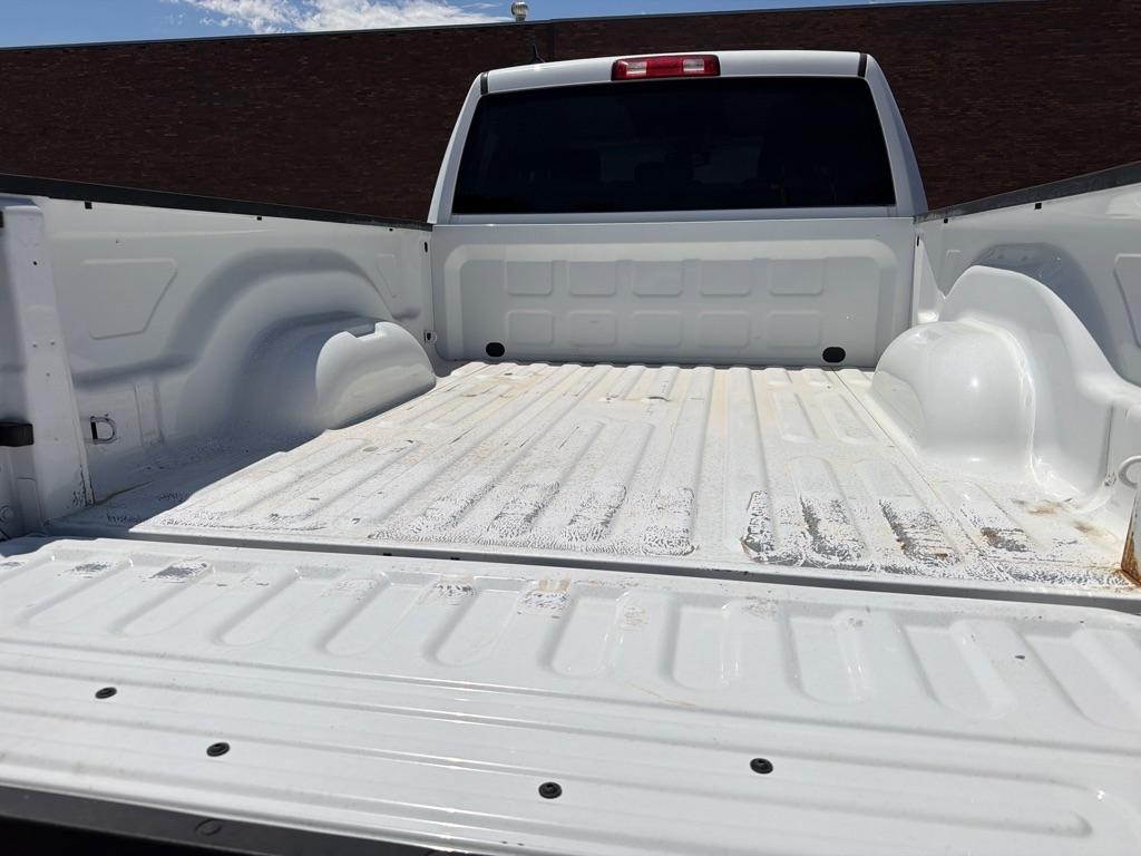 RAM 1500 Classic Tradesman Quad Cab 4WD 2022