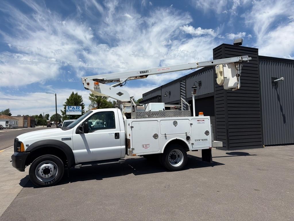 2006 Ford F-450 SD Regular Cab 2WD DRW