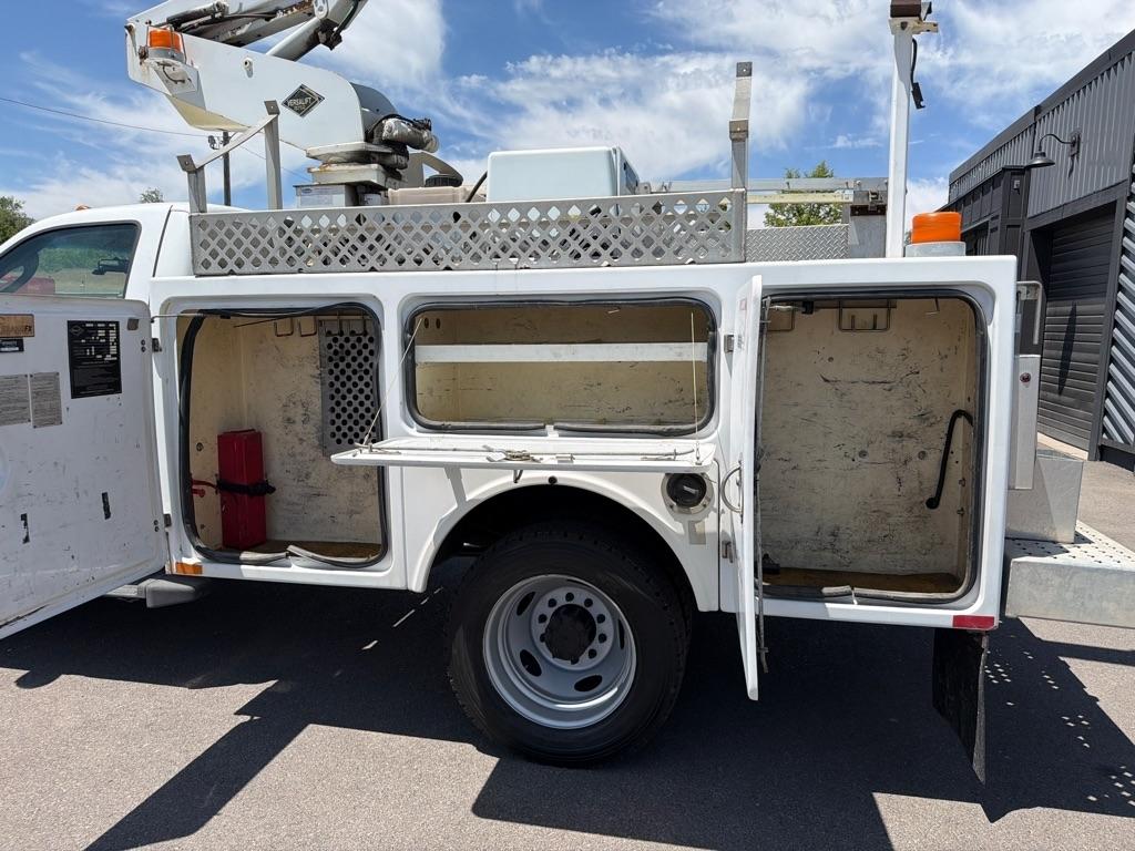 Ford F-450 SD Regular Cab 2WD DRW 2006