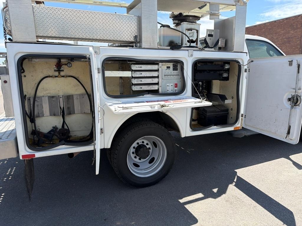 Ford F-450 SD Regular Cab 2WD DRW 2006