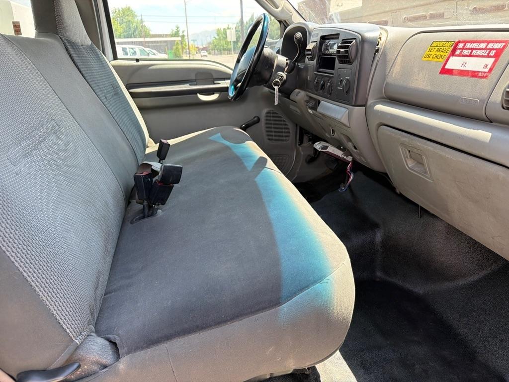 Ford F-450 SD Regular Cab 2WD DRW 2006