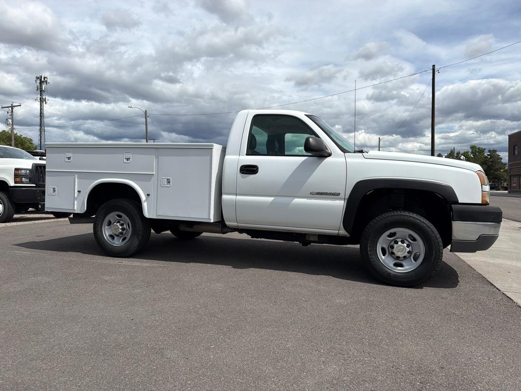 Chevrolet Silverado 2500HD Long Bed 2WD 2005