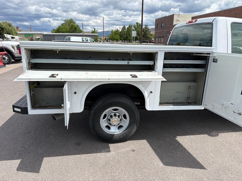 Chevrolet Silverado 2500HD Long Bed 2WD 2005