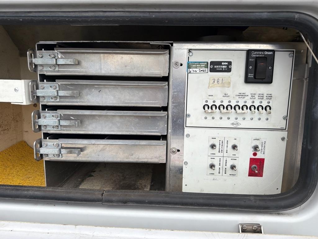 Ford F-450 SD Regular Cab DRW 2WD 2013