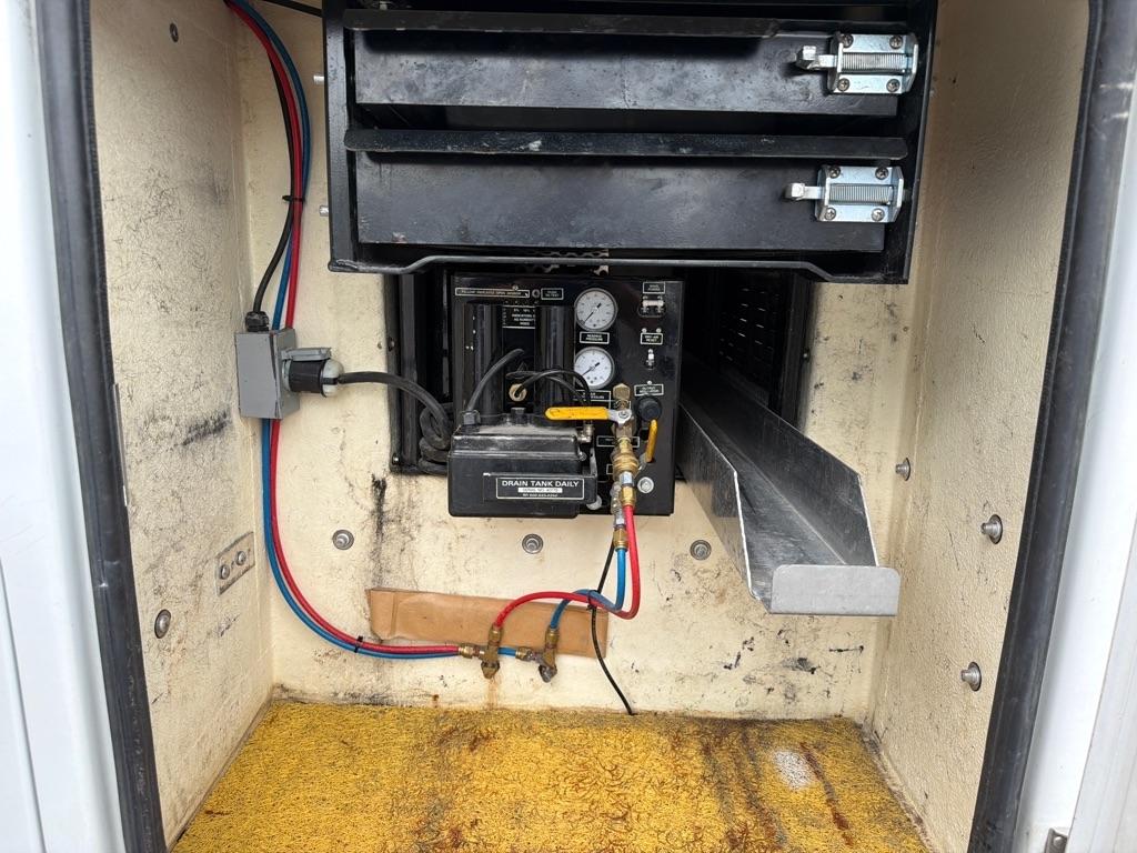 Ford F-450 SD Regular Cab DRW 2WD 2013