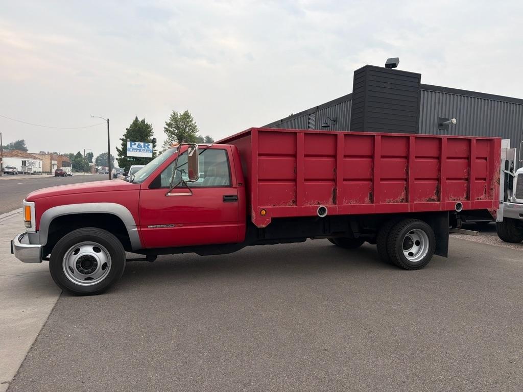 GMC Sierra 3500 2WD 2002