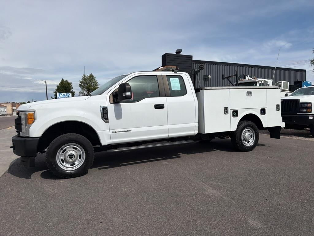 Ford F-250 SD XL SuperCab 4WD 2017