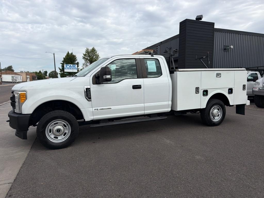 Ford F-250 SD XL SuperCab 4WD 2017